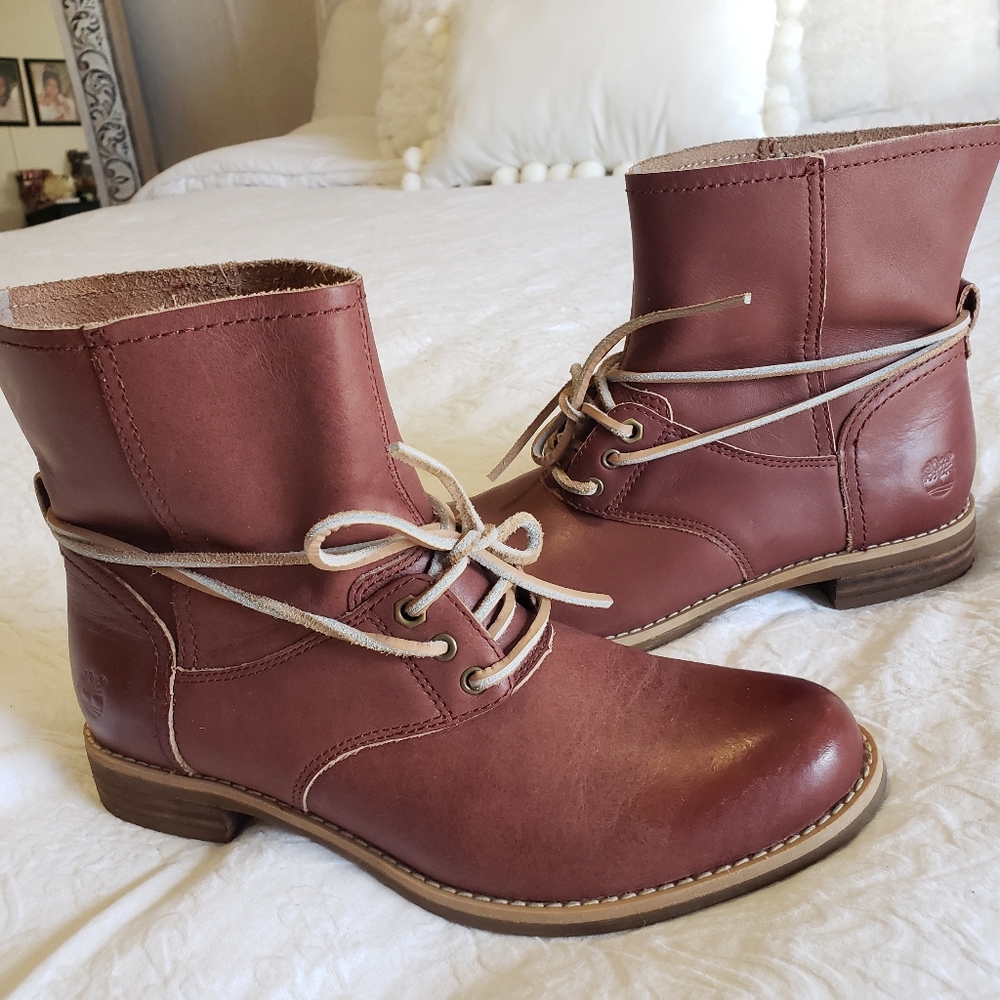 NEW TIMBERLAND LEATHER BOOTS SIZE 7.5